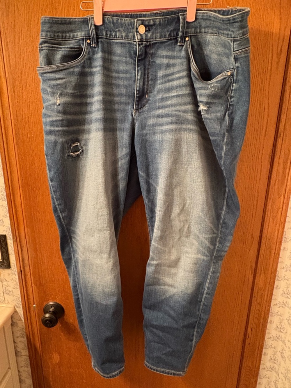 White House Black Market The Skinny Ankle Jeans HTF 20W plus distressed stretch